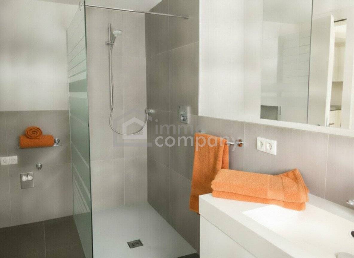 THAUR Nearly new 2 room apartment with balcony in beautiful view location