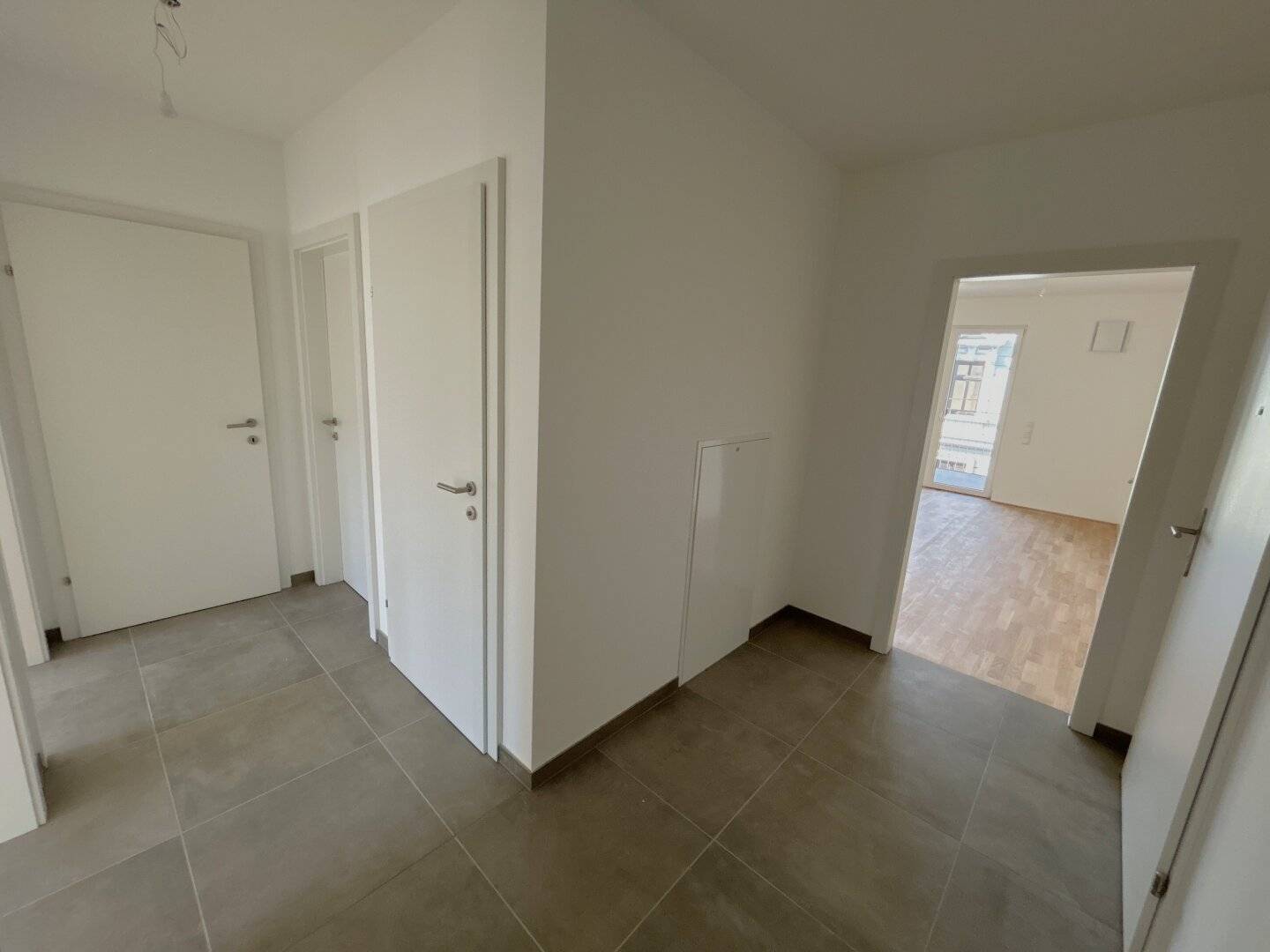 Bright 3-room apartment with fitted kitchen in Linz Urfahr
