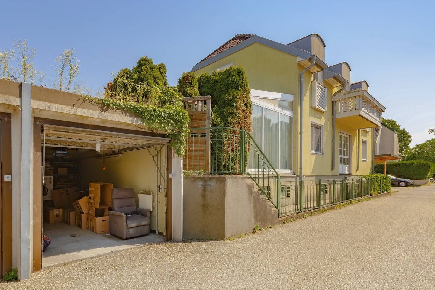 Wiener Straße - gepflegtes Reihenhaus mit Garten und Garagenbox