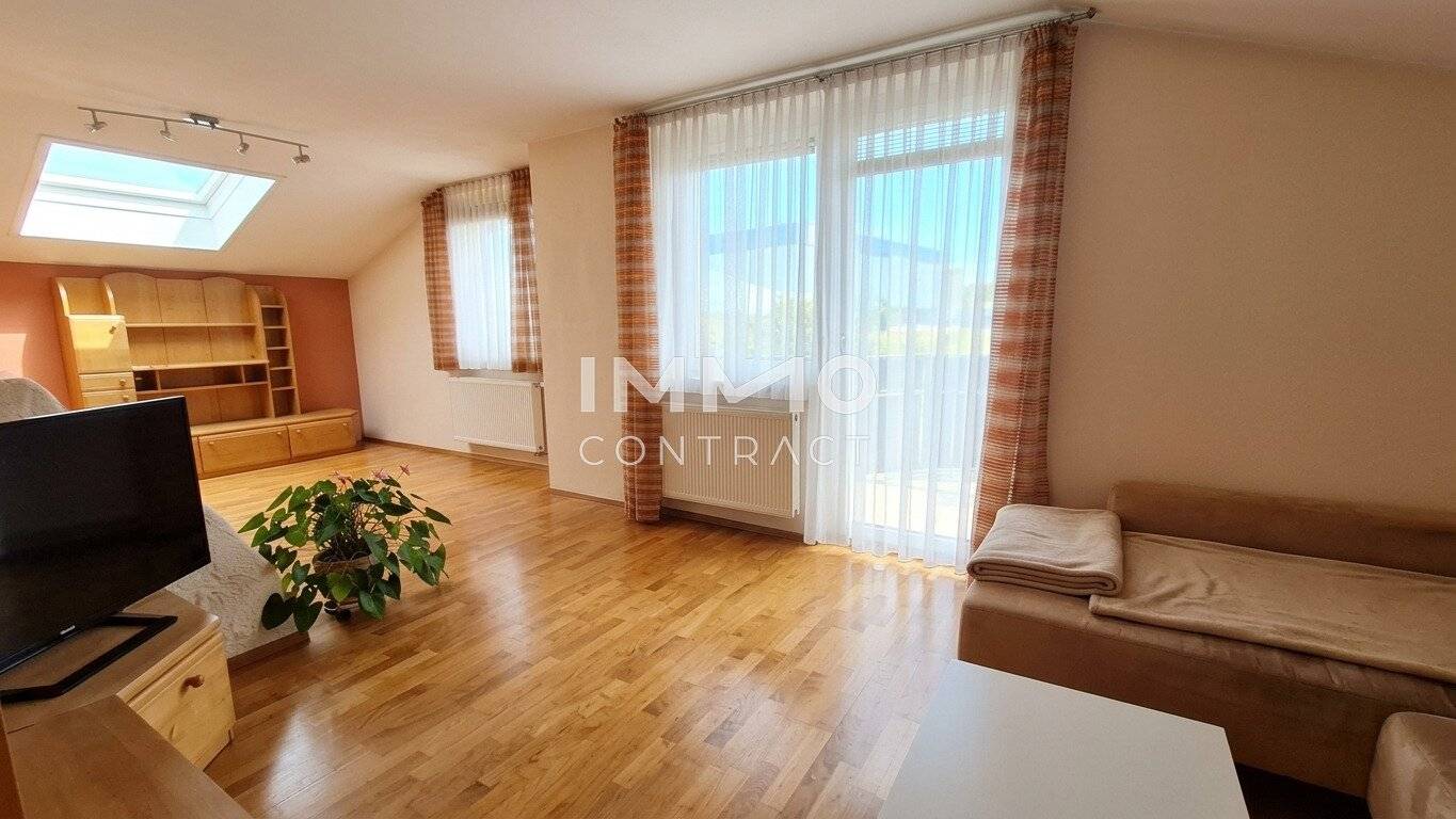 Zweifamilienhaus in ruhiger Siedlungslage von Wieselburg – Viel Platz für Familie, Generationen oder Wohnen &amp; Arbeiten