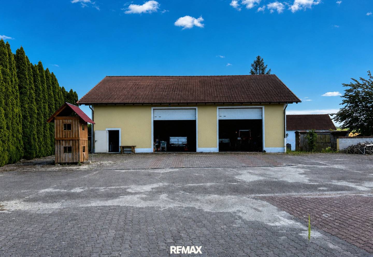 Versatile warehouse in Laufenbach for rent
