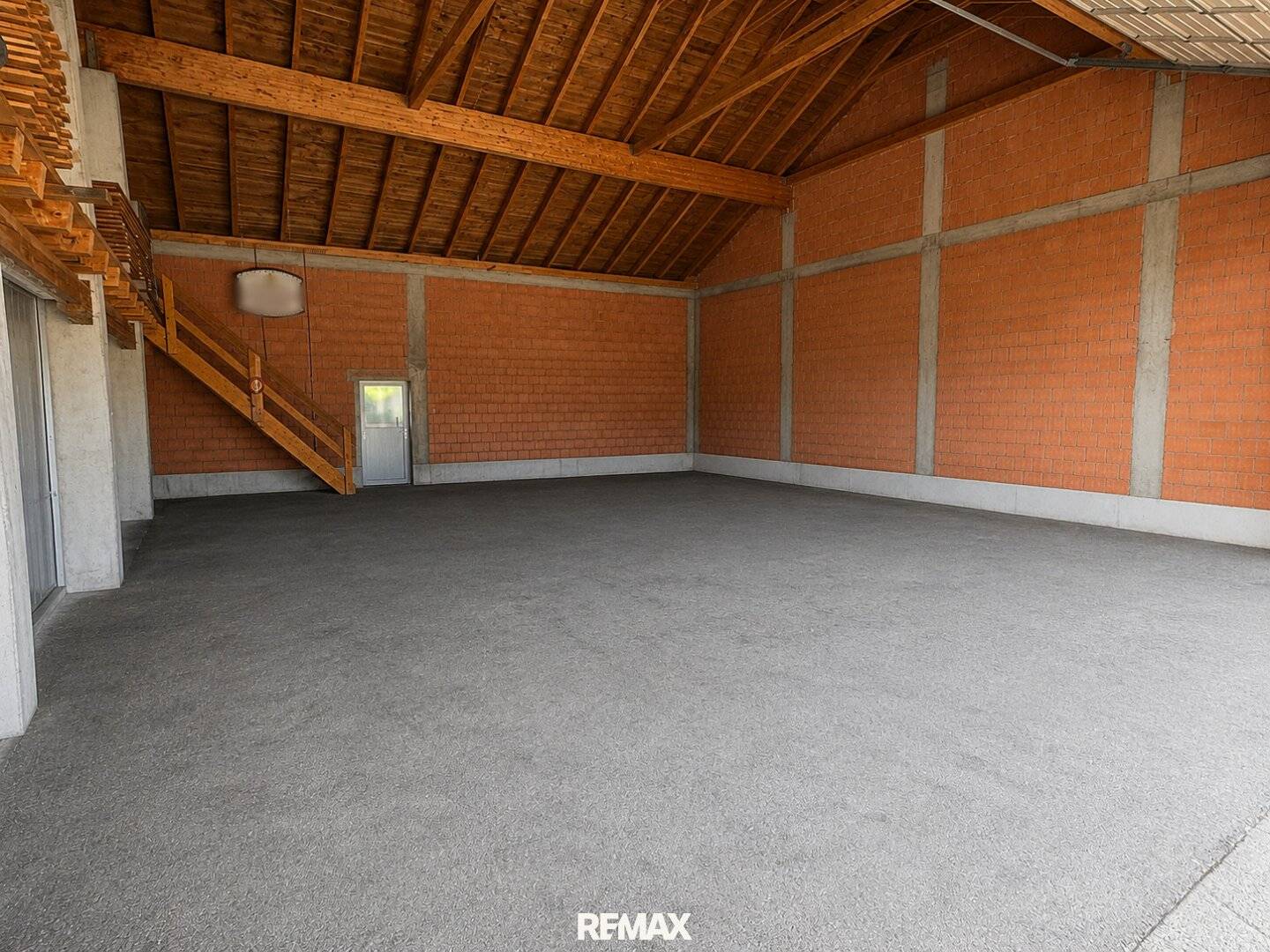 Versatile warehouse in Laufenbach for rent