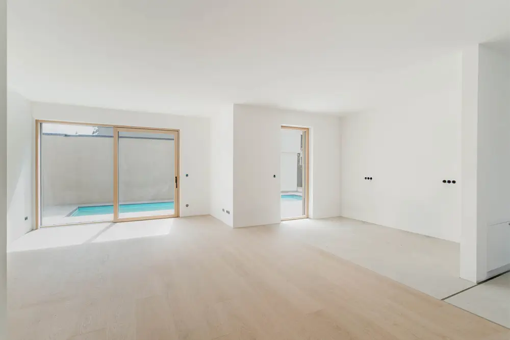 Erdgeschosswohnung with garden and pool near Leopoldskroner Weiher