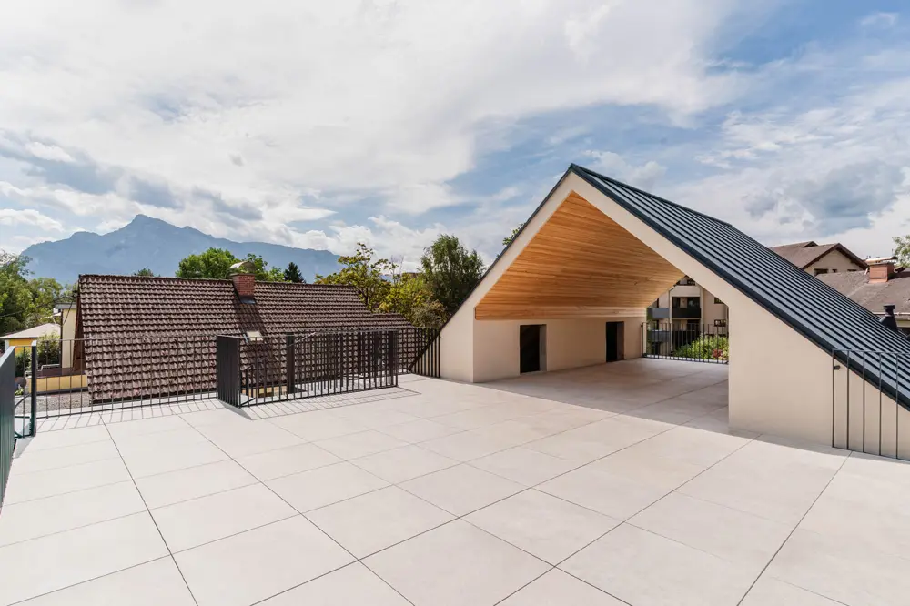 Dachgeschosswohnung mit Terrasse und Festungsblick