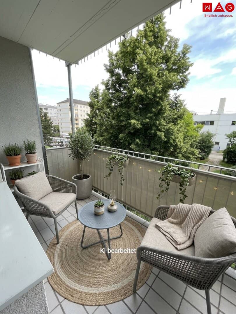 Idyllic and quiet living near the Wasserwald with excellent infrastructure Spacious 2-room apartment with nice view thanks to loggia