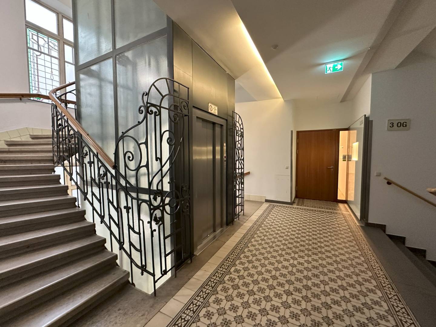 Helle Wohnung in attraktiver Lage an Einkaufsstraße