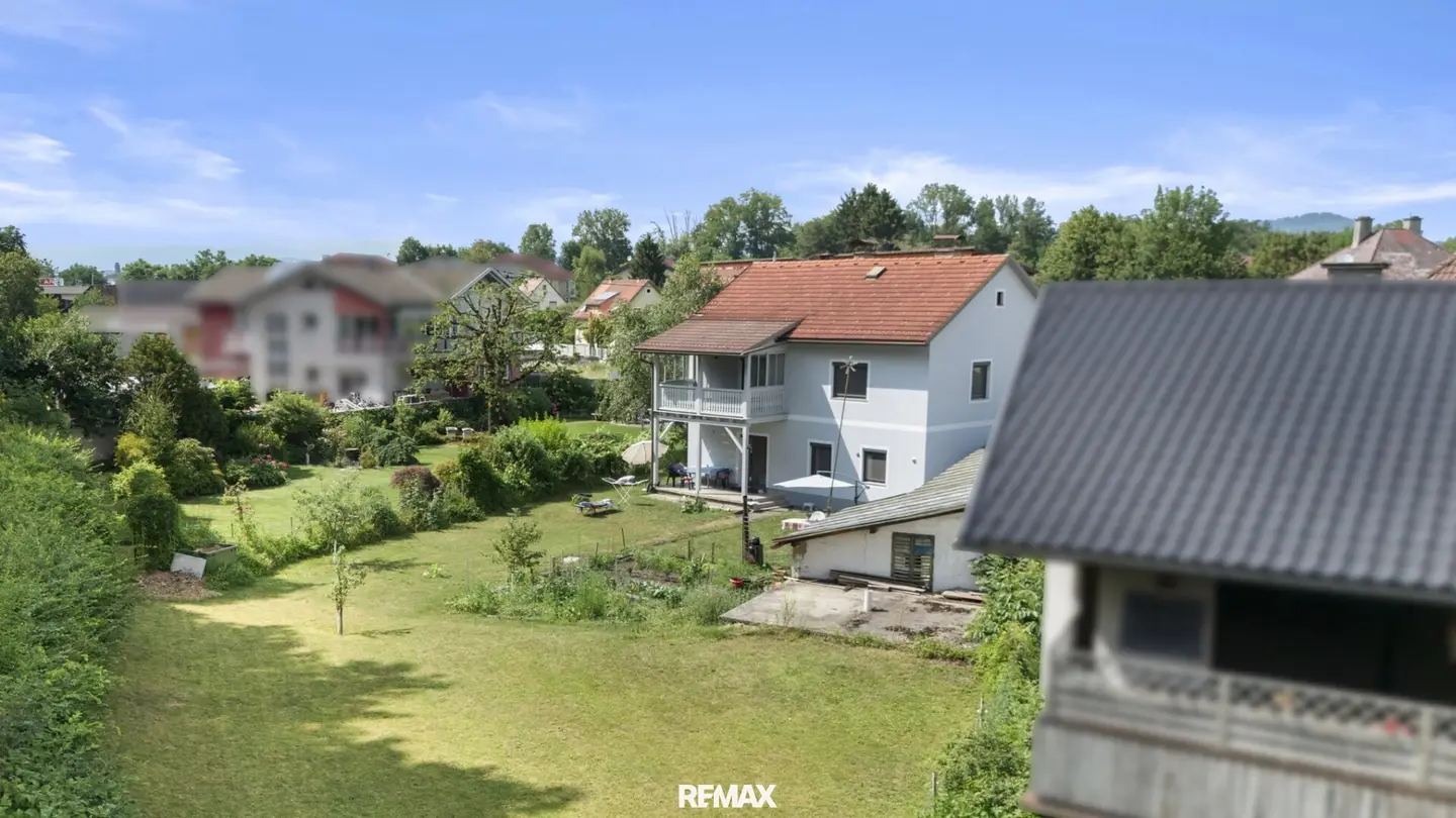 Modernized spacious single-family house with large garden in Ebenthal available from February 2027