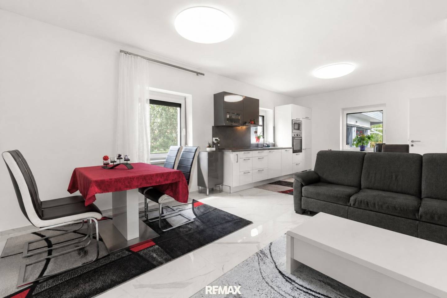 Modernisiertes, großzügiges Einfamilienhaus mit großem Garten in Ebenthal – verfügbar ab Februar 2027