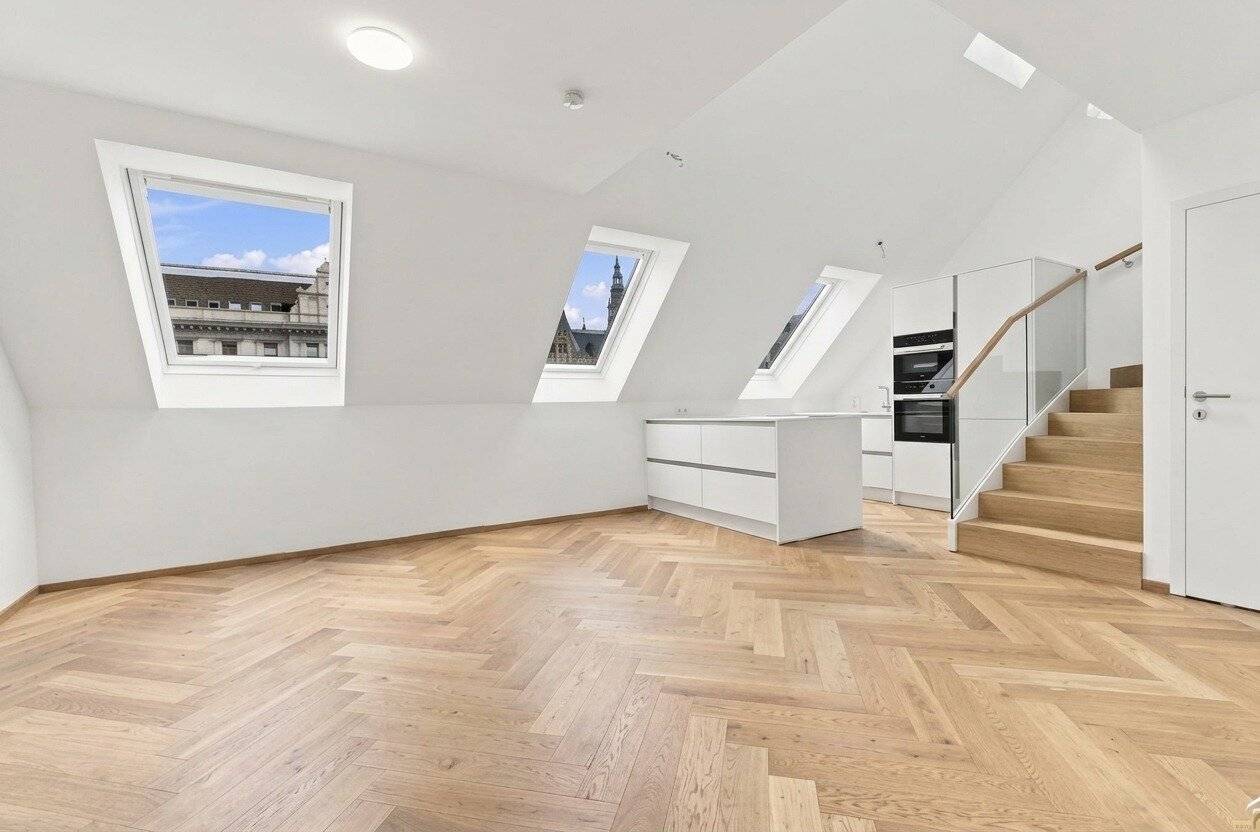 Exclusive air-conditioned 3-room penthouse apartment directly at Vienna City Hall