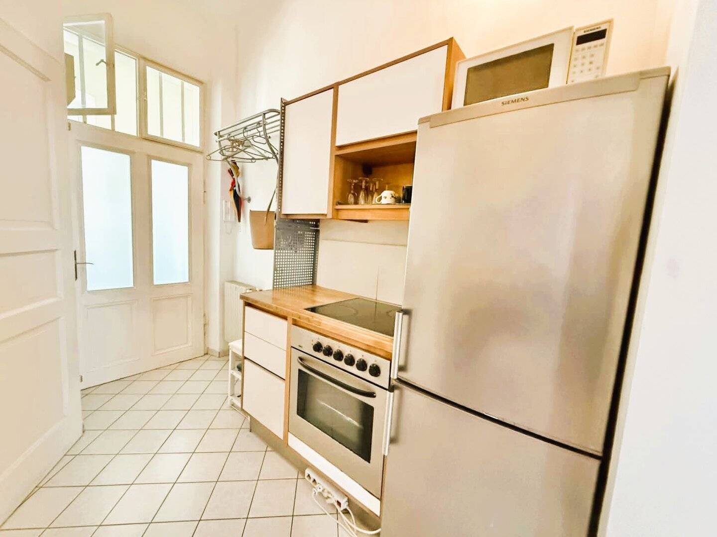 ***SONNIGE ALTBAUWOHNUNG – GROSSER WOHNRAUM FLEXIBEL TEILBAR***