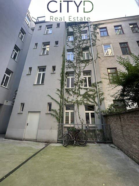 Package of Permanent Tenancy Apartments in the 5th District