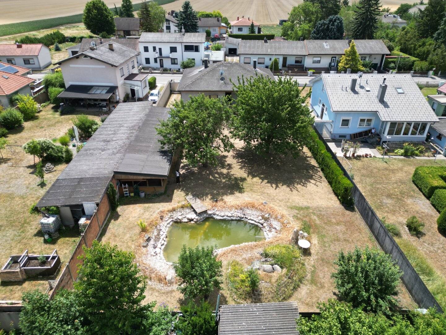 Gepflegtes Einfamilienhaus mit großzügigem Garten &amp; Gartenteich // 360 Grad Rundgang