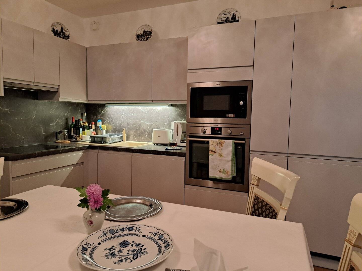 Exclusive garden apartment with terrace in prime location of the 4th district