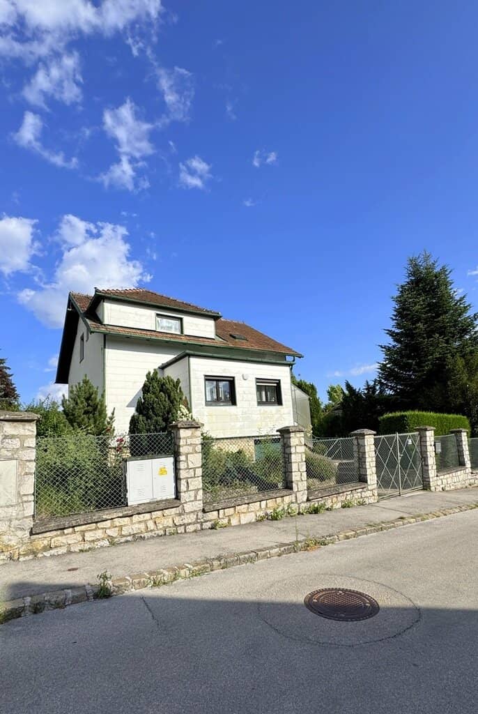 Liebenswerter (Klein-) Familienwohnsitz auf ebenem, bezaubernden Grundstück in ruhiger, begehrter Siedlungslage