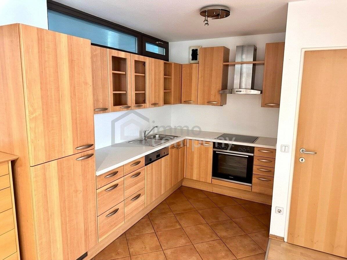 Helle 4-Zi Wohnung mit Loggia &amp; Garage in 1100 Wien – Traumhaft &amp; zentral!