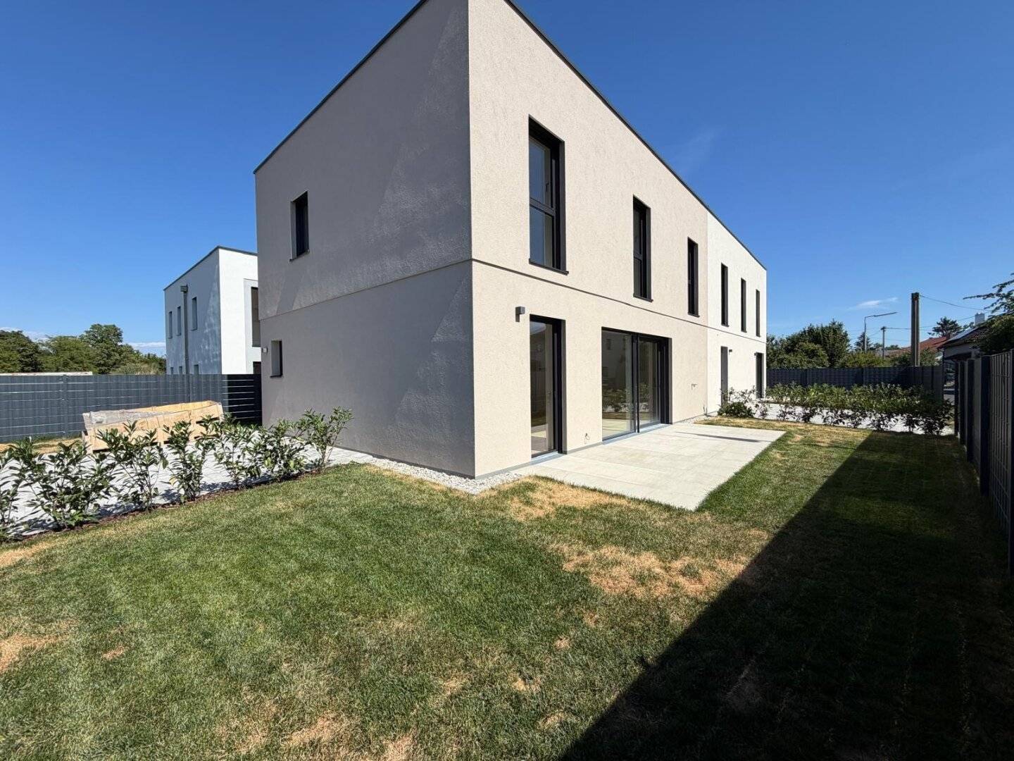 PROVISIONSFREI: Exklusive 5-Zi-Neubau-Doppelhaushälfte in Linz
