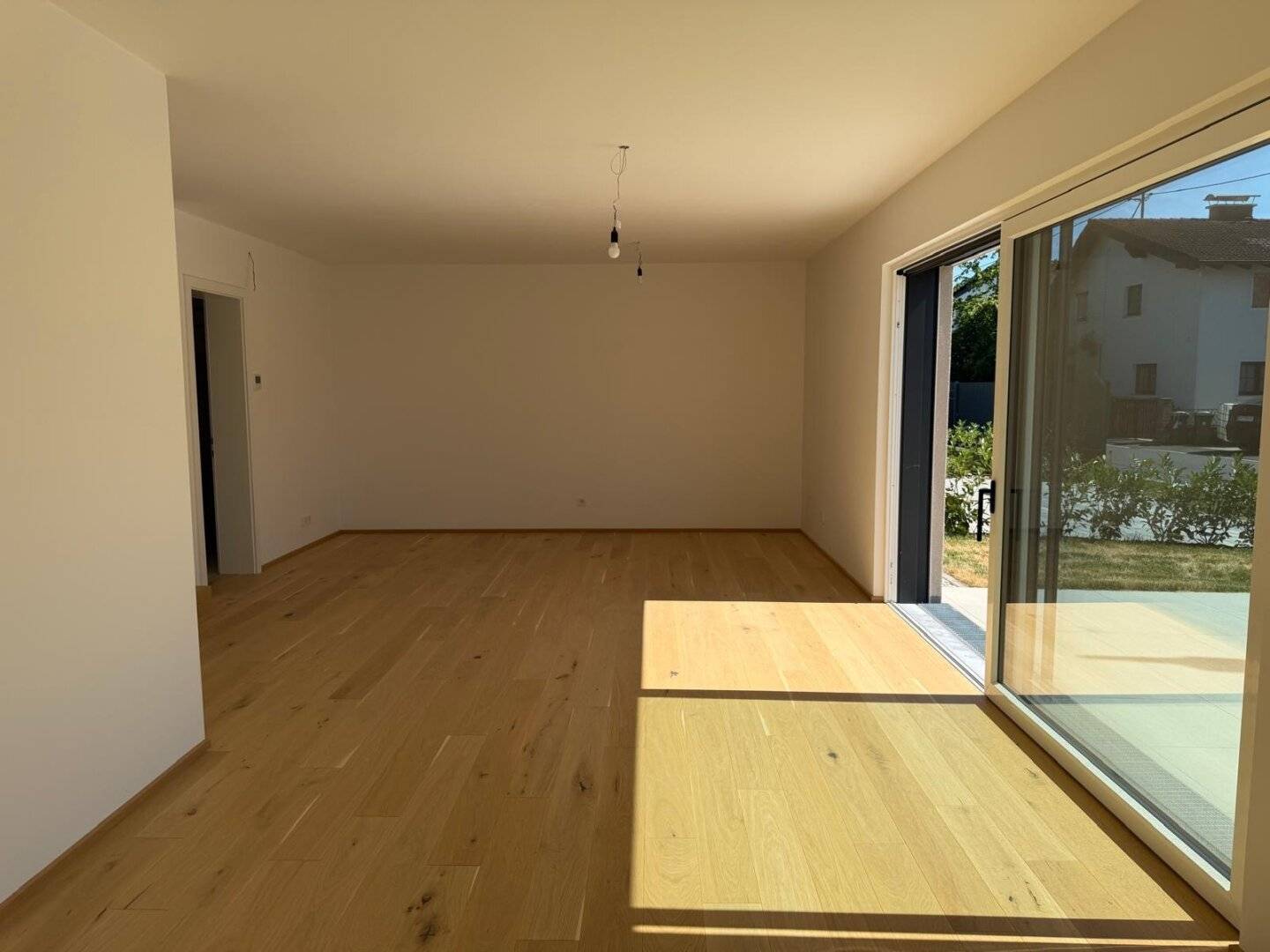 PROVISIONSFREI: Exklusive 5-Zi-Neubau-Doppelhaushälfte in Linz