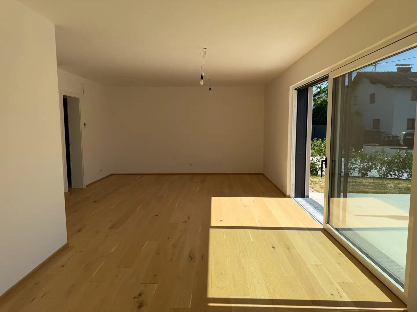 COMMISSION-FREE: Exclusive 5-room new-build semi-detached house in Linz