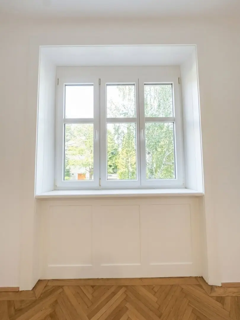 Old building dream in Hietzing Freshly renovated 2.5-room apartment