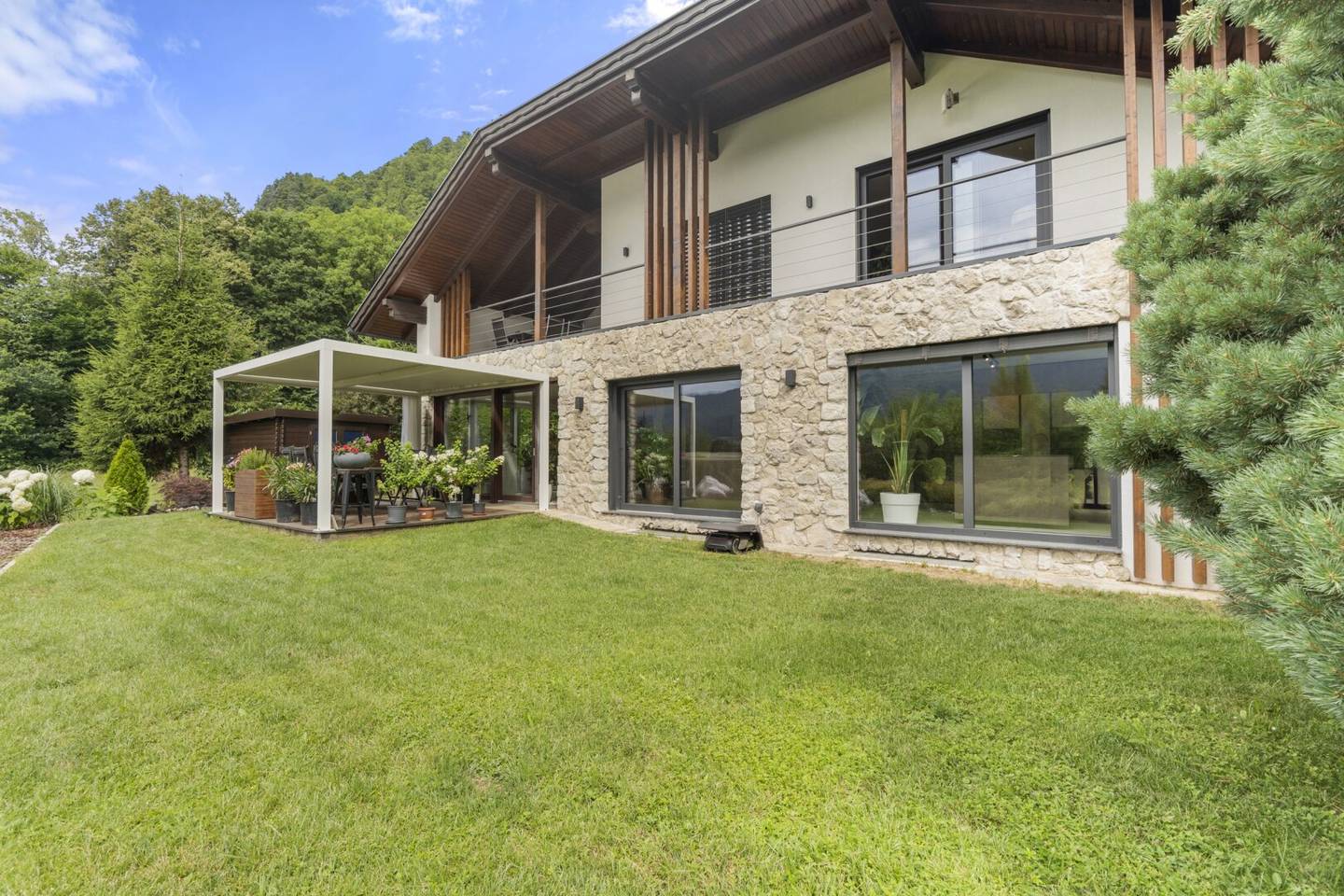 Außergewöhnliche Villa am Ossiacher See - Luxus neu definiert