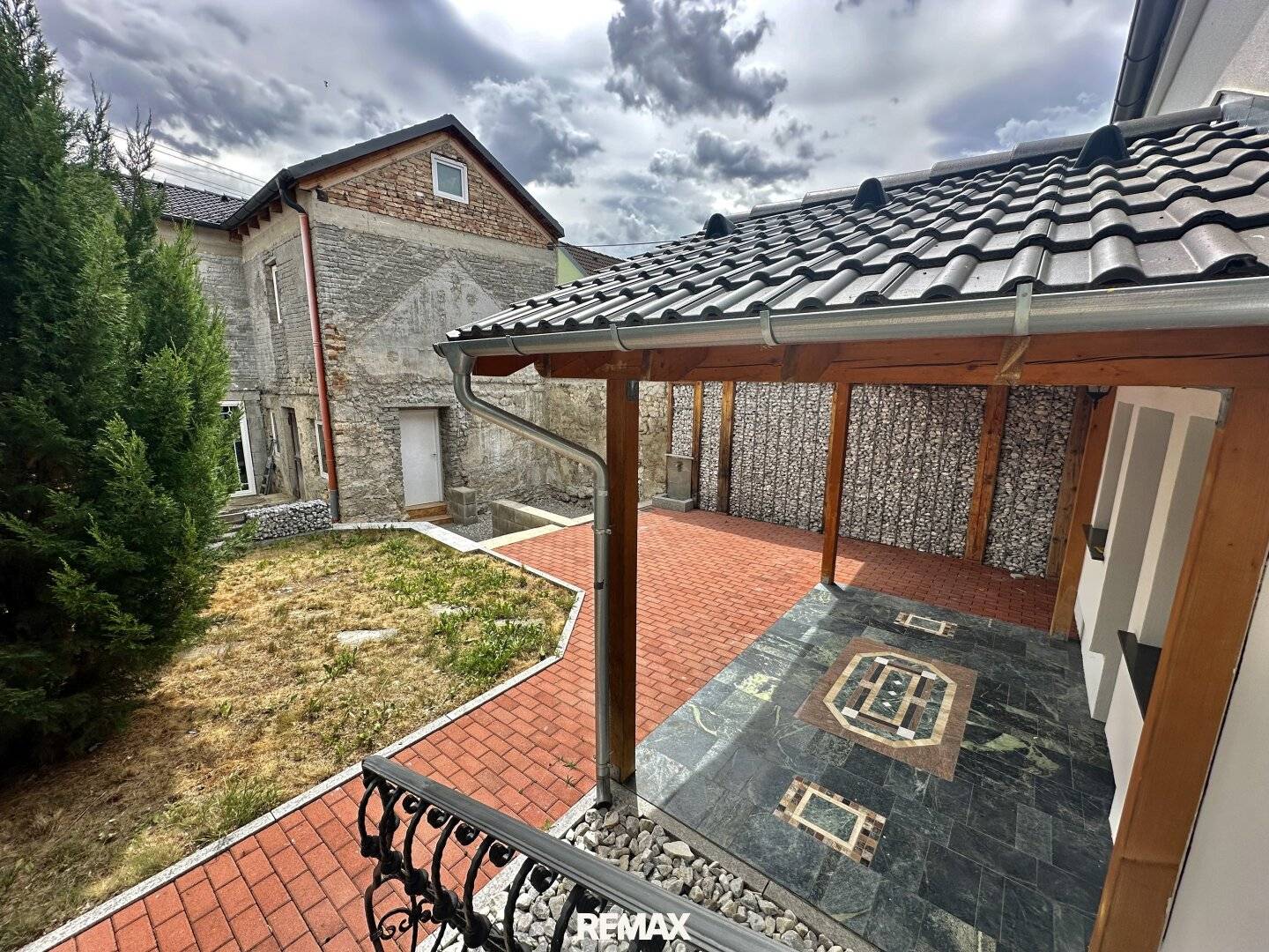 Einziehen und Zukunft gestalten: Landhaus mit Garten &amp; 2.Rohbau!