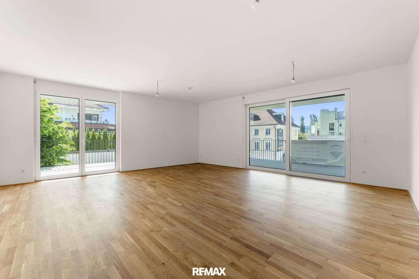 Moderne Praxisfläche nahe dem Wörthersee: Erstbezug, barrierefrei &amp; mit XL-Terrasse
