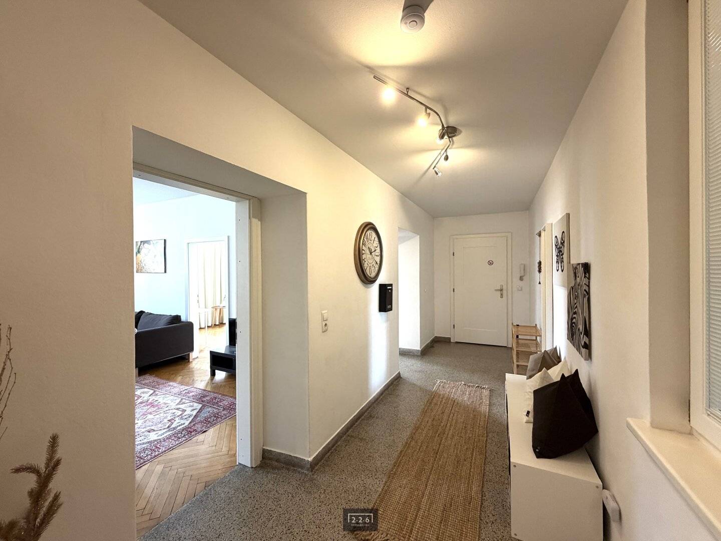 226 Immobilien | Attention entrepreneurs Central office premises in prime location for rent