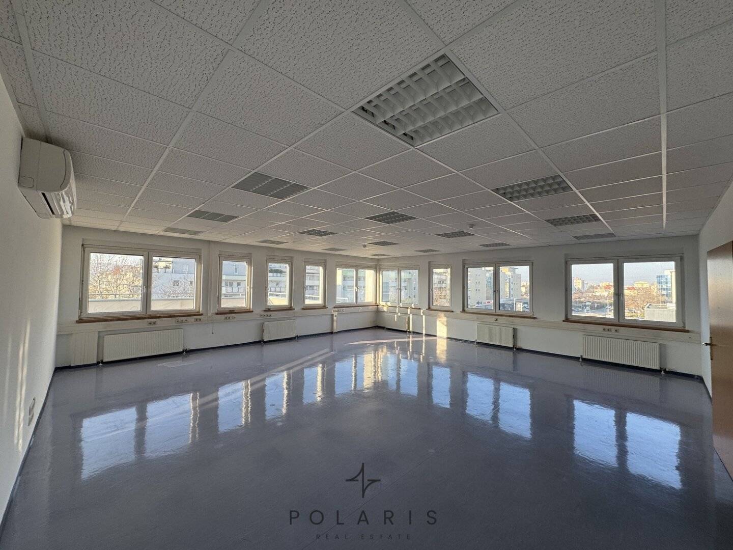 268 m² modern office in Wiener Neudorf | well connected &amp; immediately available | near A2