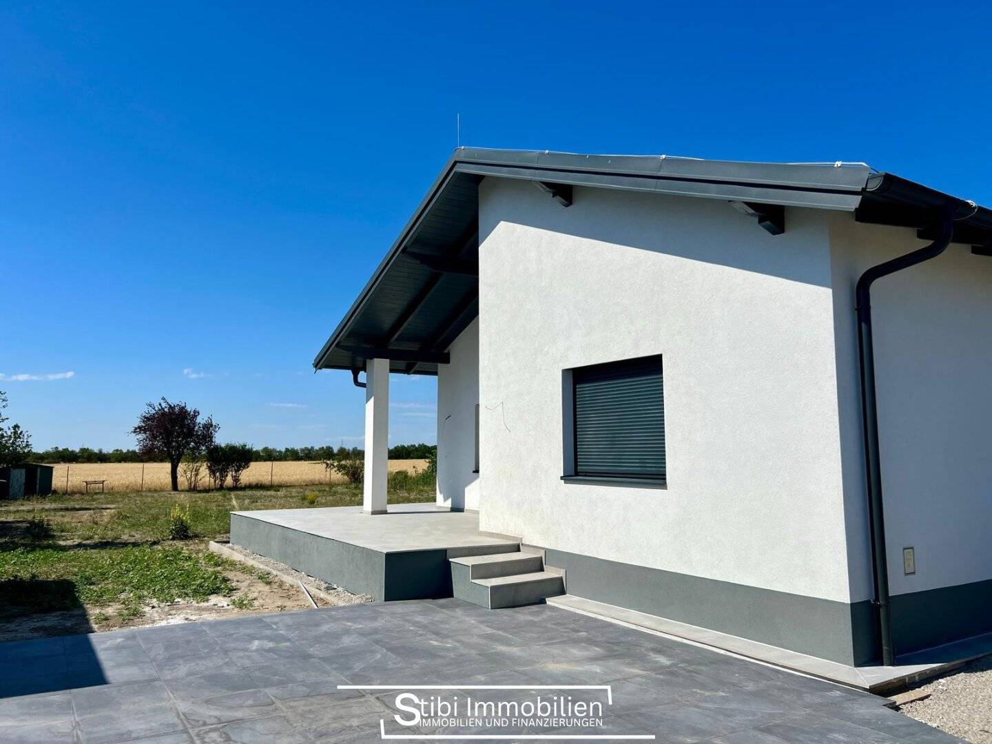Modern and fully renovated single-family house with large plot and ADDITIONAL POTENTIAL in Seyring near Vienna – first occupancy