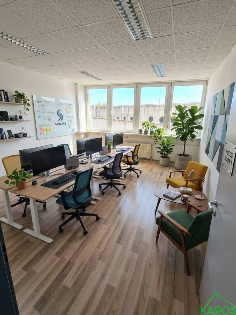 Small office motorway exit Strebersdorf
