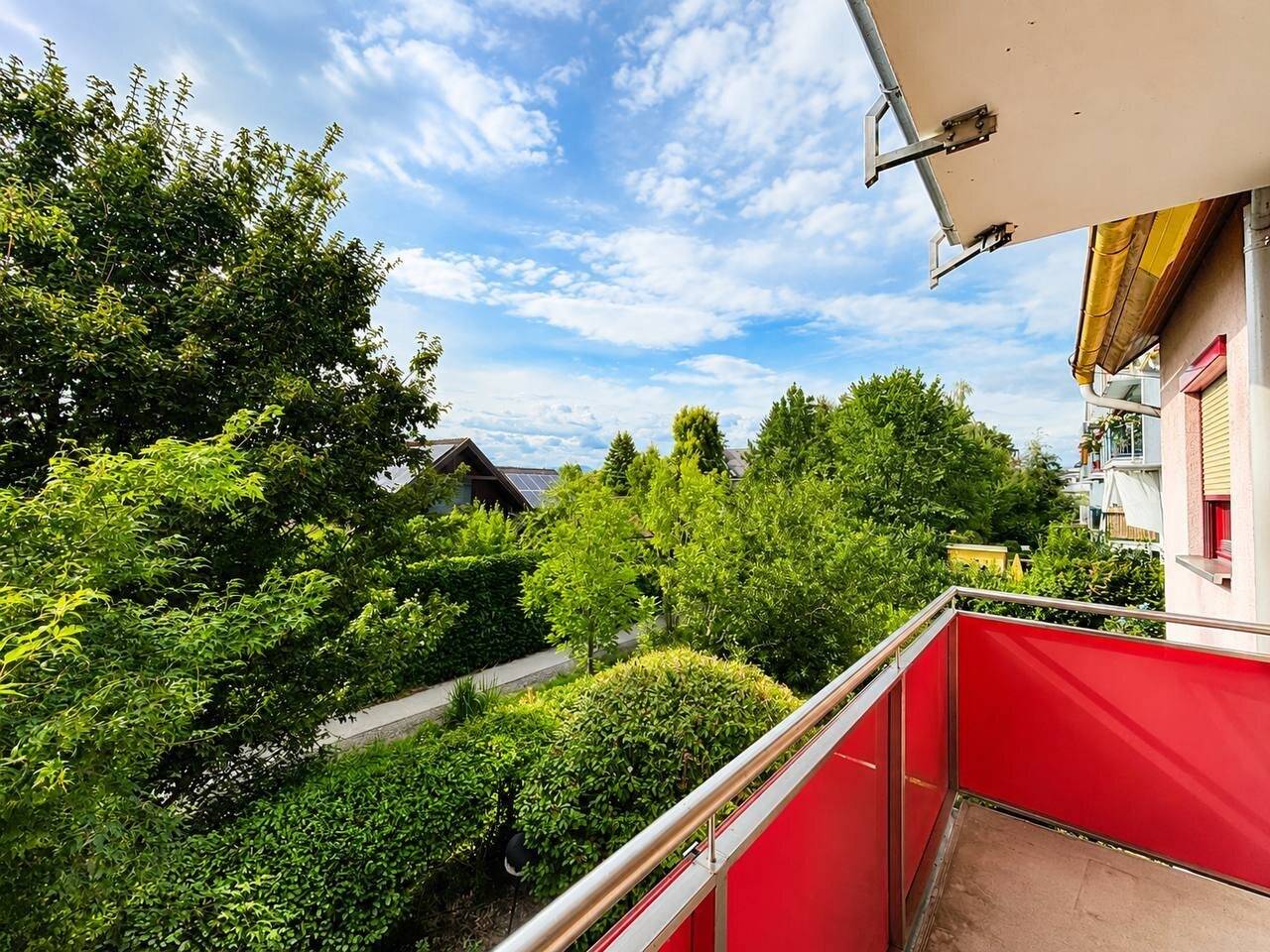 Attractive family apartment in St. Peter – 3.5 rooms, balcony &amp; underground parking space