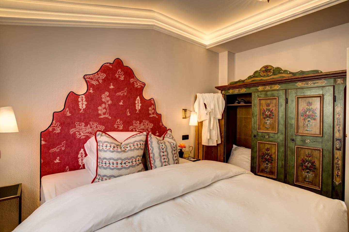 BEST LOCATION + Luxury suite in the attic + KÄRNTNER STRASSE + Living with hotel comfort!