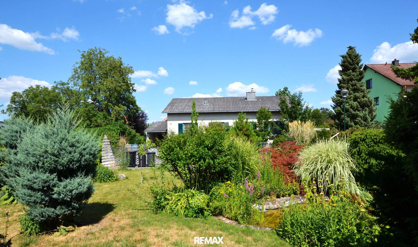 Ein Garten zum Verlieben – ein Haus zum Gestalten