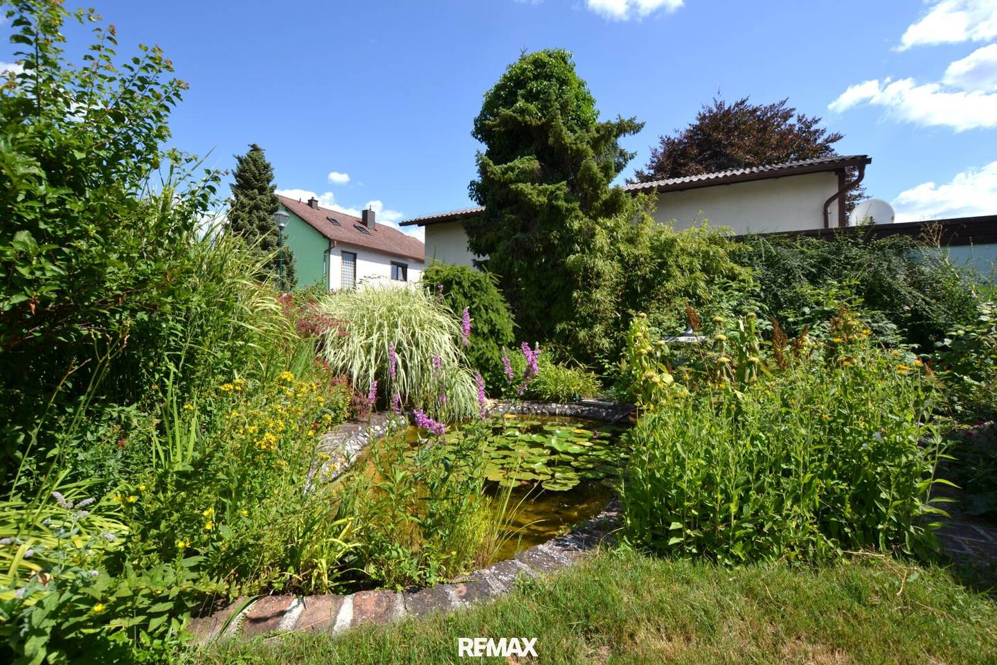 Ein Garten zum Verlieben – ein Haus zum Gestalten