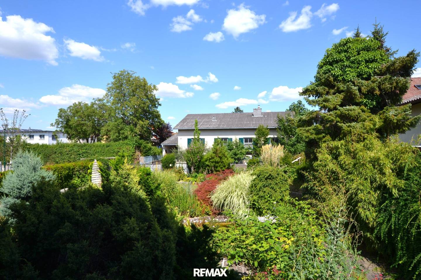 Ein Garten zum Verlieben – ein Haus zum Gestalten