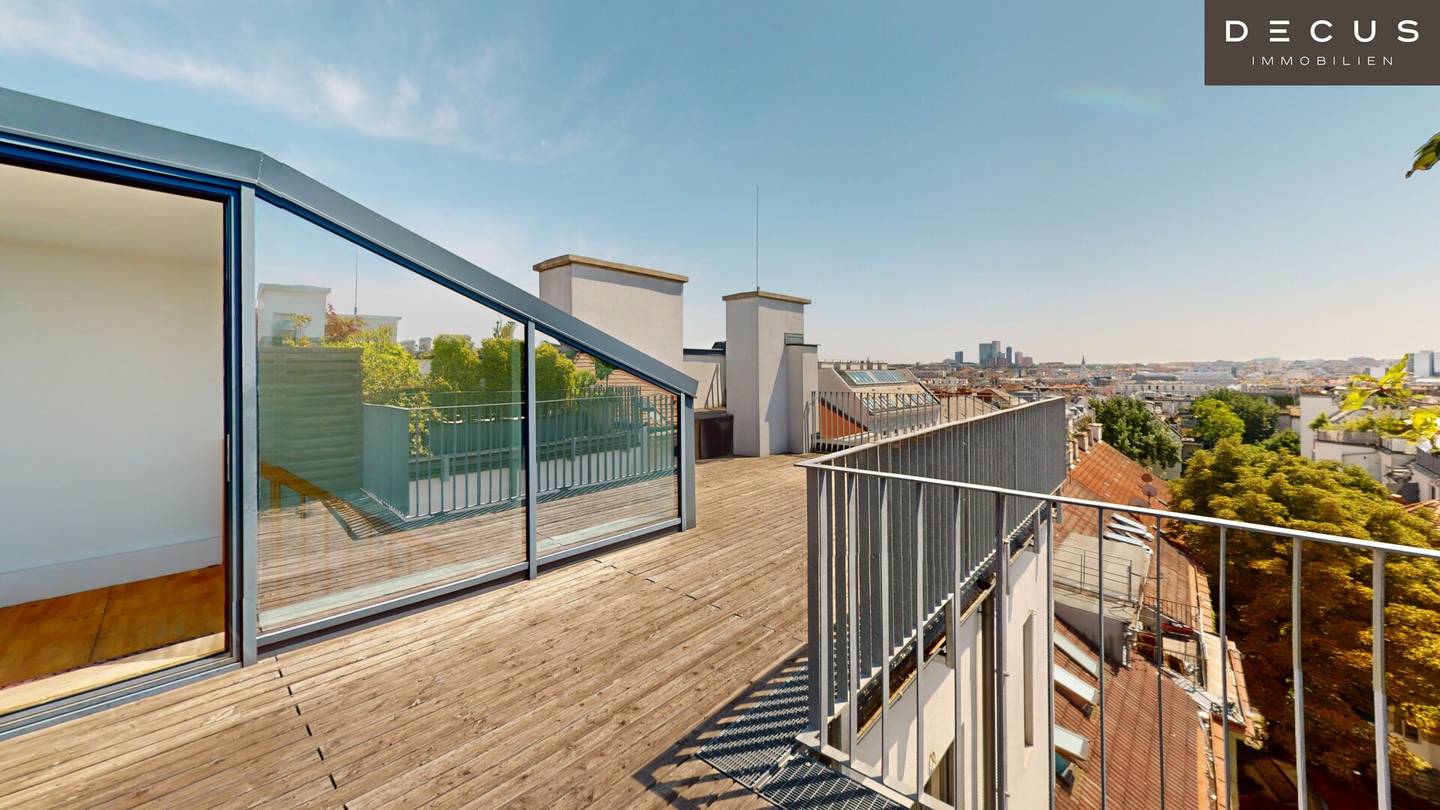 AIR CONDITIONED | ROOFTOP TERRACE | FLOODED WITH LIGHT | PARKING SPACE RENTAL POSSIBLE