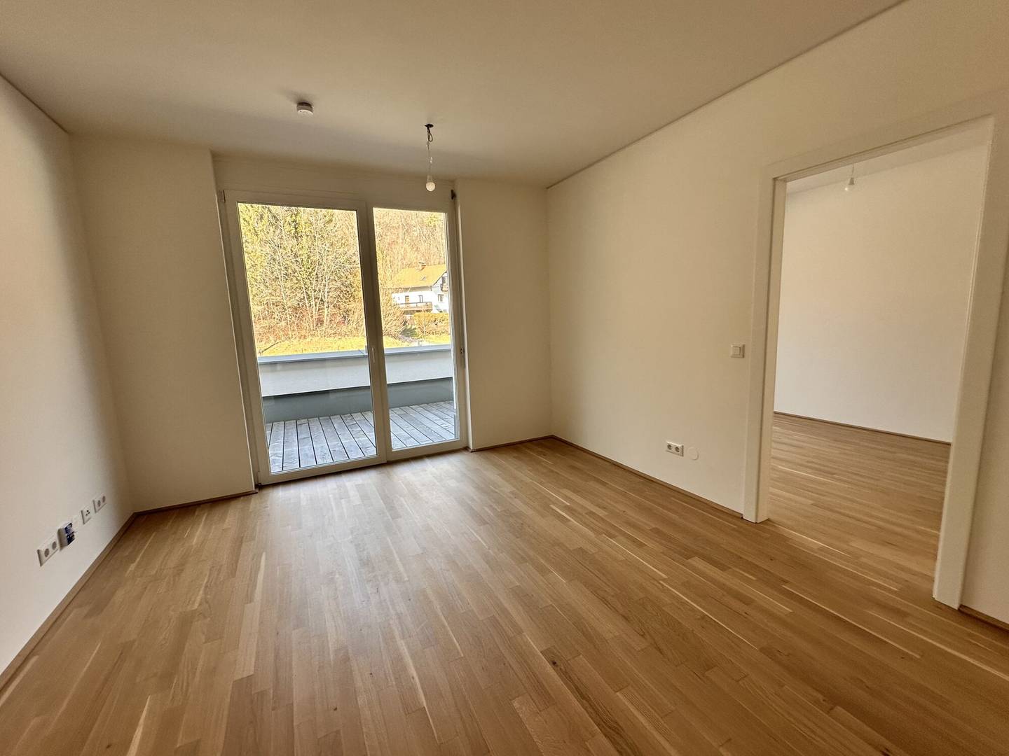 Newly built apartment on top floor with roof terrace