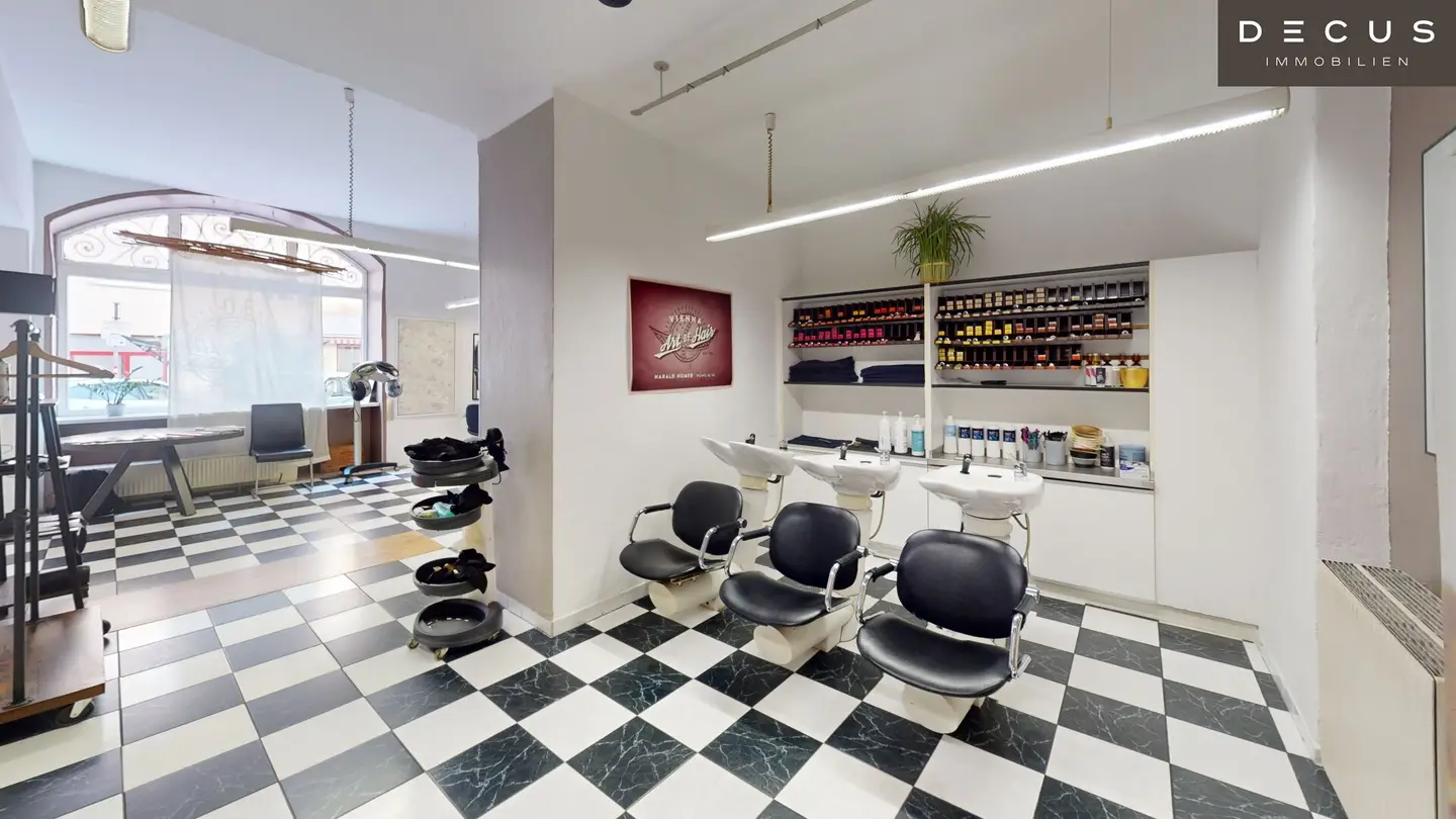 RENTED HAIRDRESSER SALON | TOP LOCATION | CAN BE TAKEN OVER VACANT