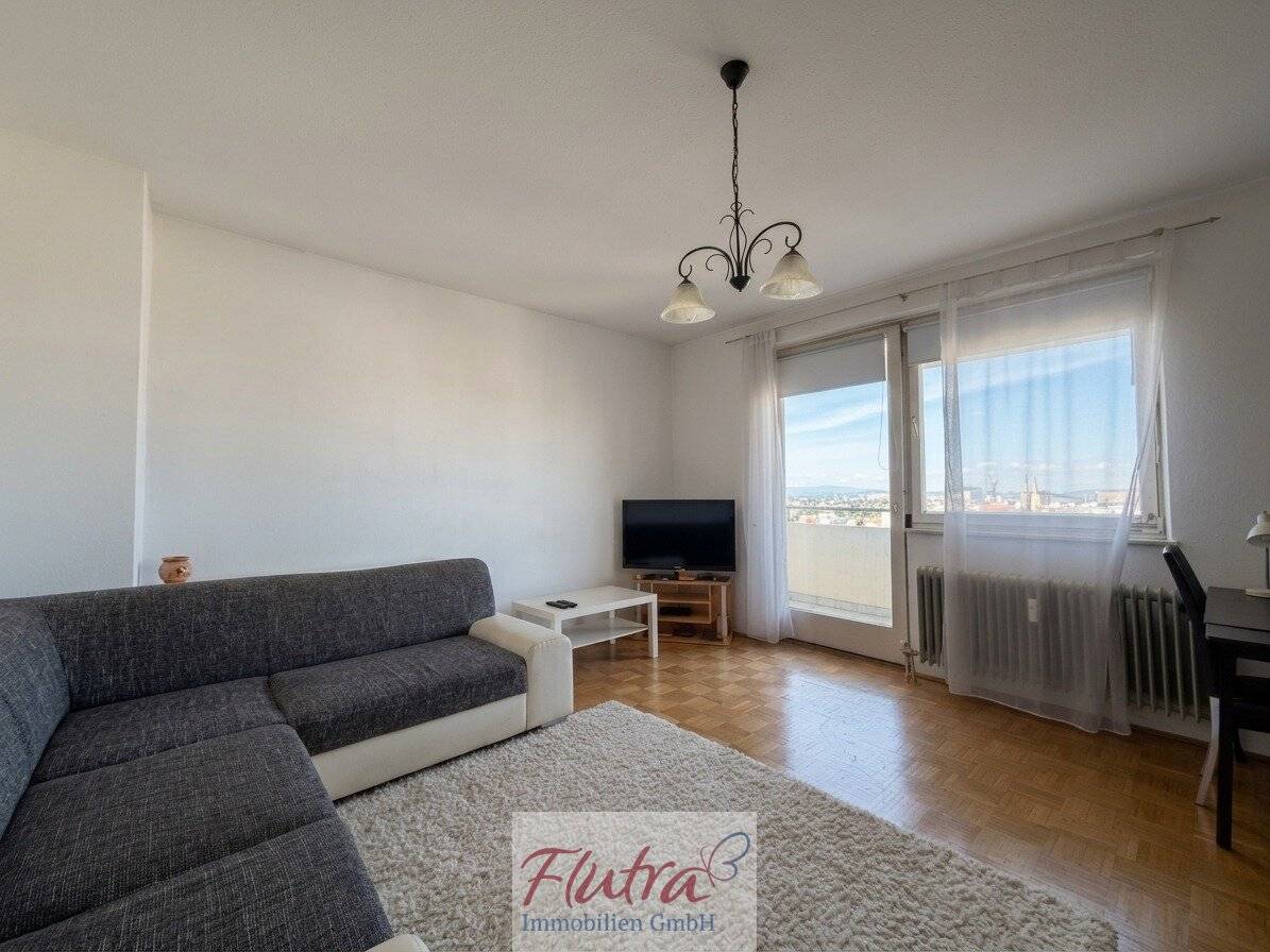 2,5 Zimmer Wohnung inkl. Loggia 68 m² in Wels sucht Handwerker