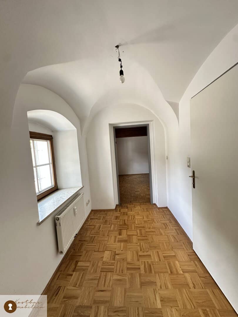 Charming two-room old building apartment with historic flair and modern comfort in the heart of St. Peter with parking for rent