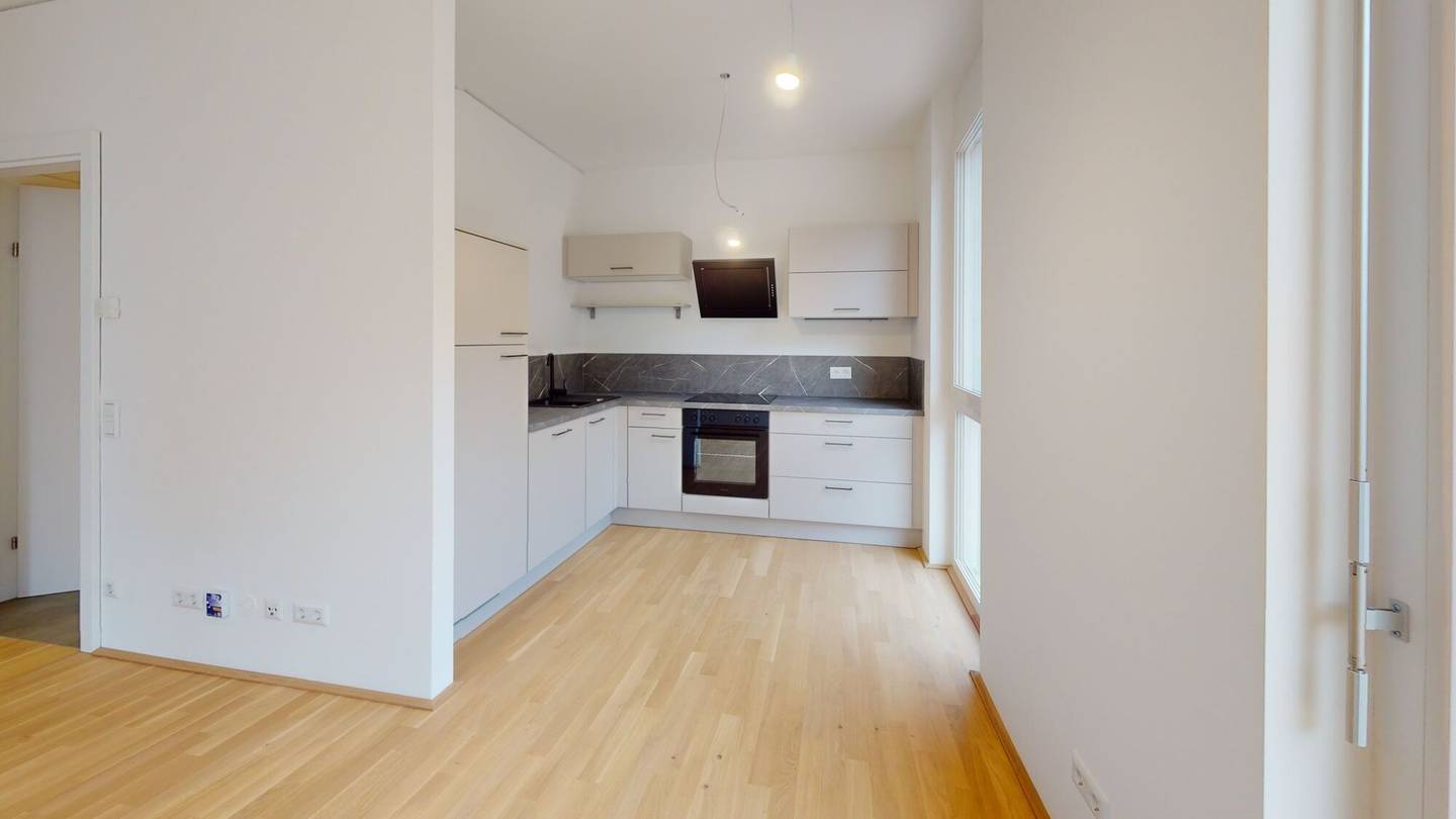 Investment apartment with two balconies and garage