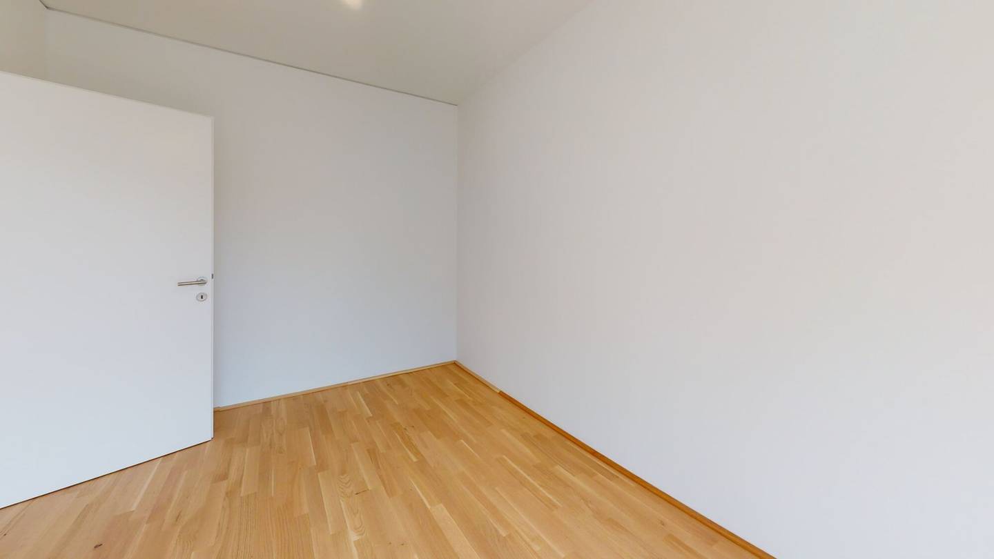 Investment apartment with balcony and garage space