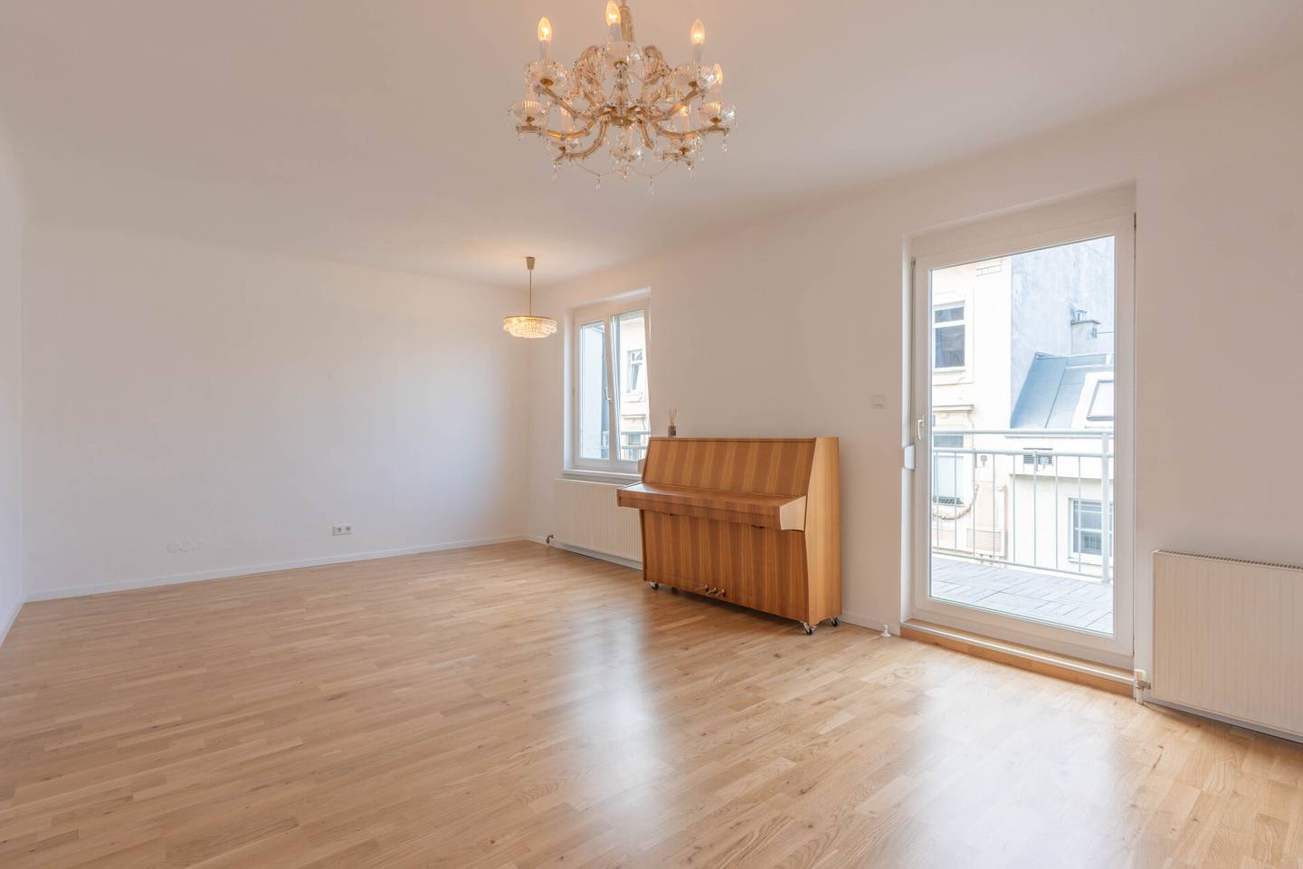 Dachgeschosswohnung mit sonniger Terrasse nahe Belvedere