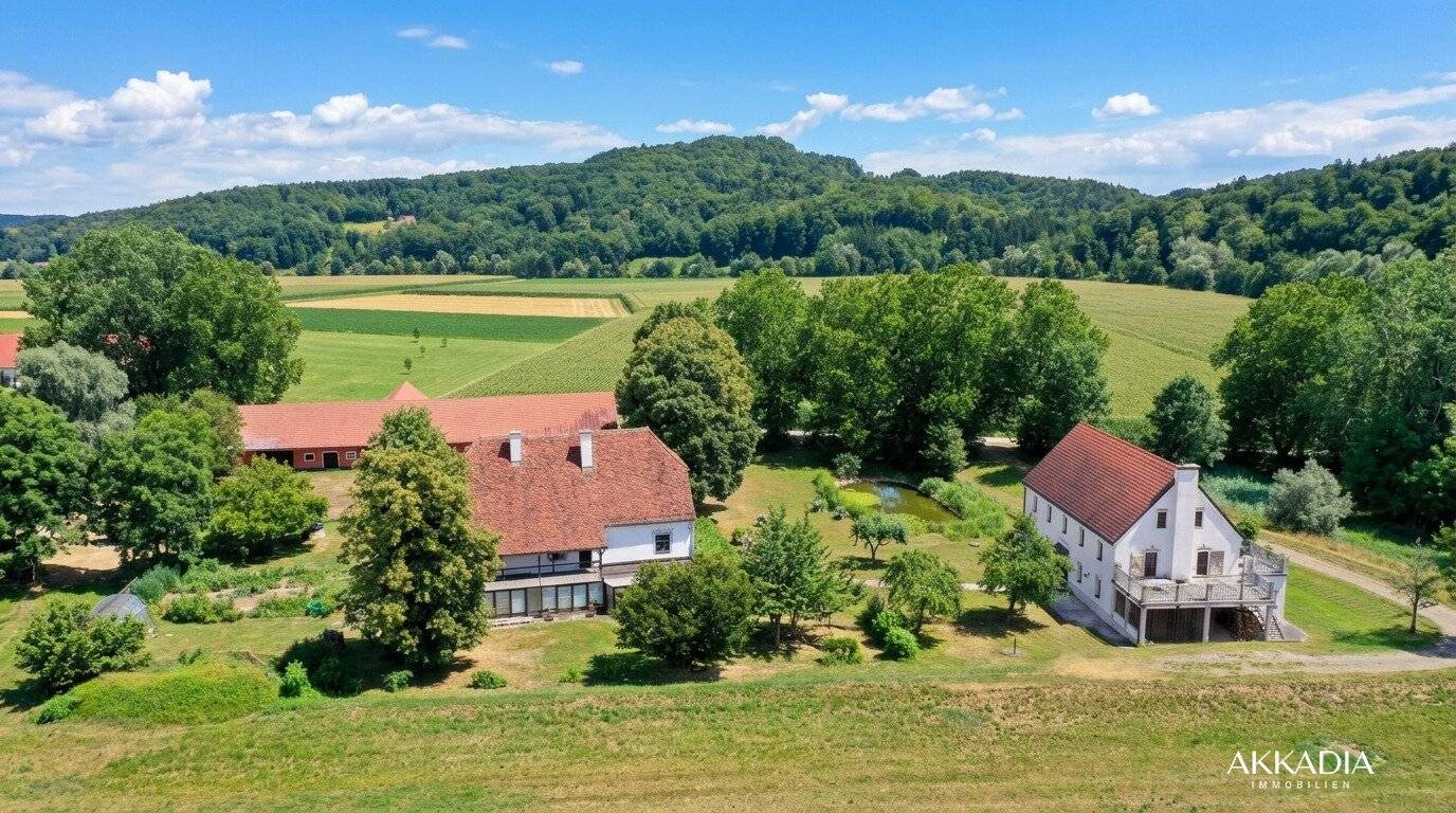 Historisches Anwesen I Herrenhaus I Reitstall I 10 Hektar Grund I Nähe Graz