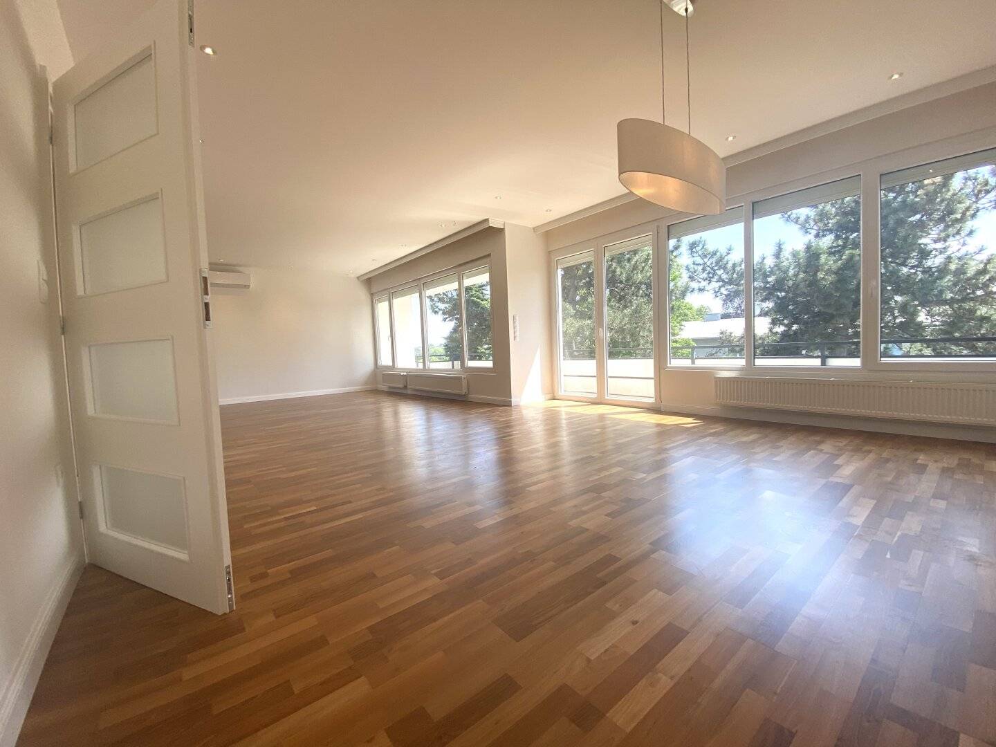 Exclusive Terrace Apartment in the 19th District - Living with Green View