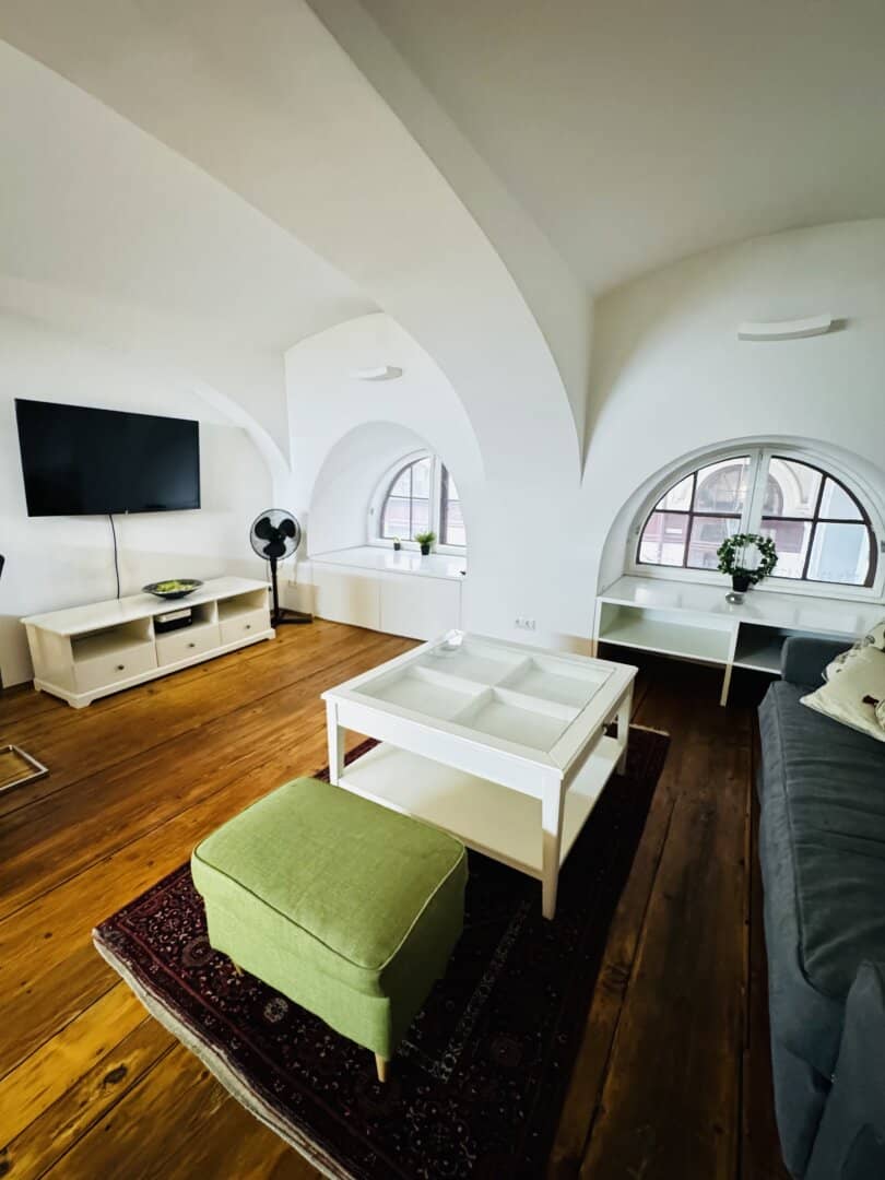 Fully furnished business apartment near Stephansplatz also for short-term rent from 2 months All-in flat rent