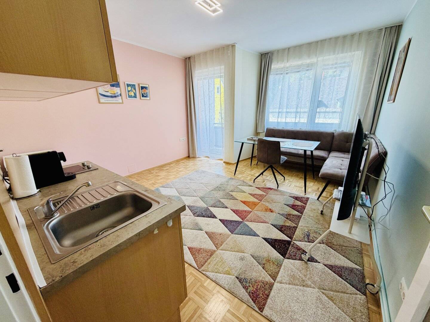 Kompakte Eigentumswohnung mit Loggia – ideal als Anlage, Mitarbeiter- oder Zweitwohnung