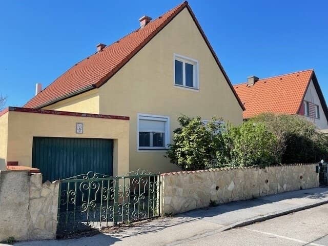 Einfamilienhaus mit Vollkeller + 2tes Kellergeschoss mit ca.75m²  (ehemals. Champion Zucht)