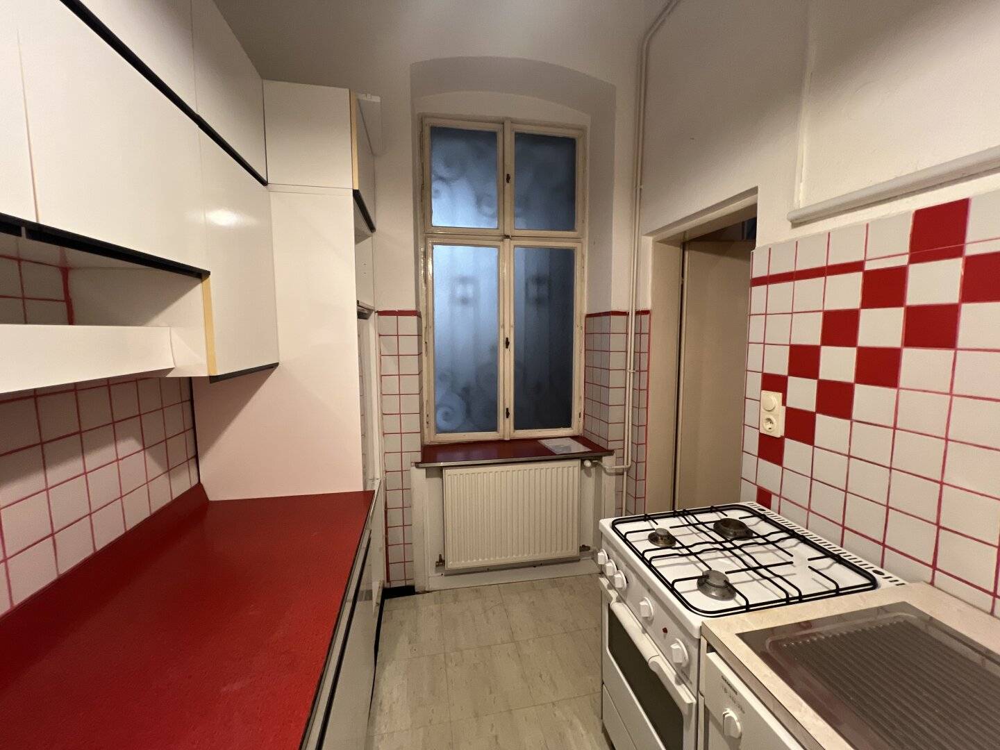 Rotenlöwengasse - 2-room period apartment, indefinite