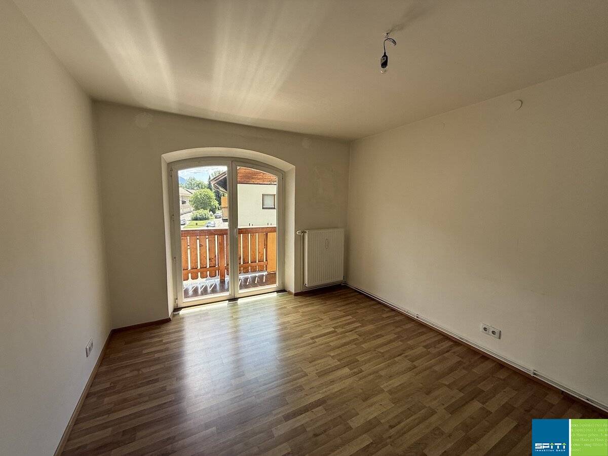Lienz: Three-room apartment with two balconies in Andreas-Hofer-Straße (18/4)